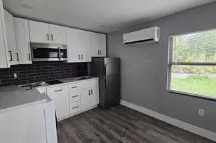 1202 NE 3rd Ave, Fort Lauderdale, FL 33304 - Photo 7