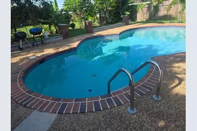 6110 NW 8th Street, Margate, FL 33063 - Photo 5
