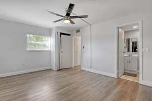 611 Saxony M Park, Delray Beach, FL 33446 - Photo 9