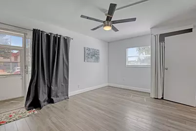 611 Saxony M Park, Delray Beach, FL 33446 - Photo 11