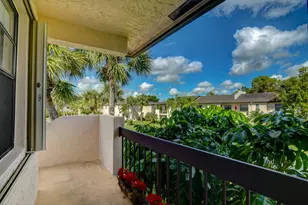 7911 Eastlake Dr, Boca Raton, FL 33433 - Photo 9