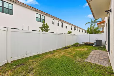 2011 Tamarind Drive, Riviera Beach, FL 33410 - Photo 11