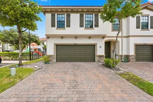 2011 Tamarind Dr, Riviera Beach, FL 33410 - Photo 1