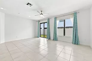 2011 Tamarind Dr, Riviera Beach, FL 33410 - Photo 3