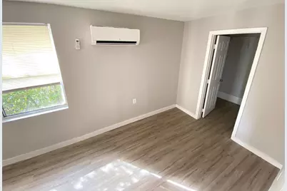 617 N Dixie Highway, Lake Worth Beach, FL 33460 - Photo 3