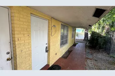 2421 NW 8th Place #1-2, Fort Lauderdale, FL 33311 - Photo 3