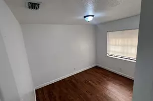 2421 NW 8th Pl, Fort Lauderdale, FL 33311 - Photo 17