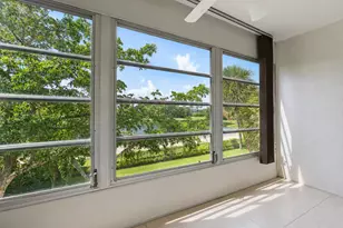 307 Greenbrier B, West Palm Beach, FL 33417 - Photo 9