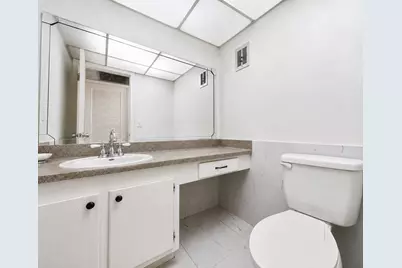 307 Greenbrier B, West Palm Beach, FL 33417 - Photo 5