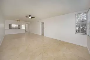1501 Palm Beach Trace Dr, Royal Palm Beach, FL 33411 - Photo 9