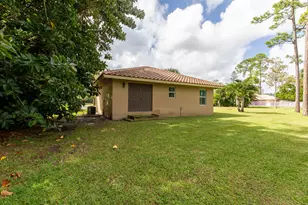 352 Window Rock Dr, Wellington, FL 33414 - Photo 17