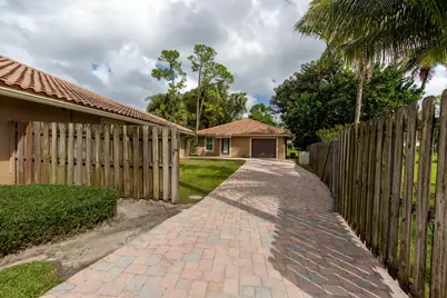 352 Window Rock Drive, Wellington, FL 33414 - Photo 3