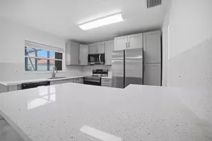 1378 SW 180th Ave, Pembroke Pines, FL 33029 - Photo 7