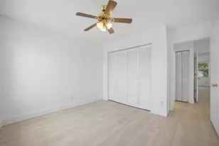 1378 SW 180th Ave, Pembroke Pines, FL 33029 - Photo 25