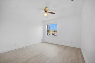 1378 SW 180th Ave, Pembroke Pines, FL 33029 - Photo 27