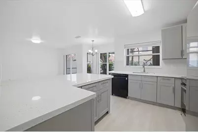 1378 SW 180th Avenue, Pembroke Pines, FL 33029 - Photo 5