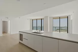 1400 Biscayne Blvd, Miami, FL 33132 - Photo 7