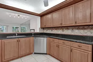 7411 Granville Dr, Tamarac, FL 33321 - Photo 39