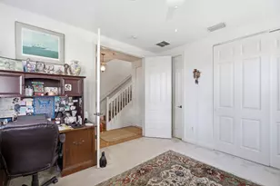 960 Millbrae Ct, West Palm Beach, FL 33401 - Photo 5