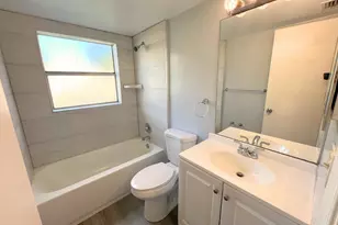 843 Twin Lakes Dr, Coral Springs, FL 33071 - Photo 9