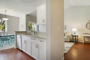 272 Village Blvd, Tequesta, FL 33469 - Photo 17