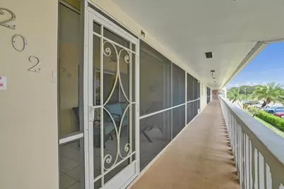 2121 NE 68th Street #202, Fort Lauderdale, FL 33308 - Photo 31