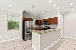 29 NE 24th Ave, Pompano Beach, FL 33062 - Photo 9