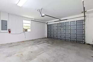 29 NE 24th Ave, Pompano Beach, FL 33062 - Photo 25