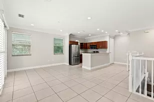 29 NE 24th Ave, Pompano Beach, FL 33062 - Photo 11