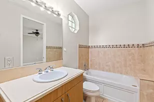 29 NE 24th Ave, Pompano Beach, FL 33062 - Photo 17