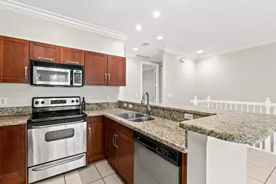 29 NE 24th Avenue #29, Pompano Beach, FL 33062 - Photo 7