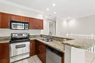 29 NE 24th Ave, Pompano Beach, FL 33062 - Photo 7