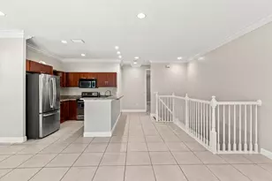 29 NE 24th Ave, Pompano Beach, FL 33062 - Photo 5