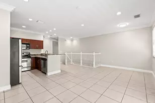 29 NE 24th Ave, Pompano Beach, FL 33062 - Photo 9