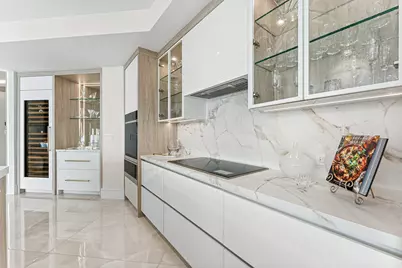 300 SE 5th Avenue #8050, Boca Raton, FL 33432 - Photo 9