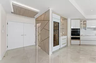 300 SE 5th Ave, Boca Raton, FL 33432 - Photo 11