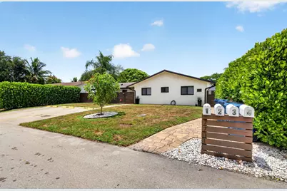7701 NW 56th Avenue #3, Fort Lauderdale, FL 33073 - Photo 1