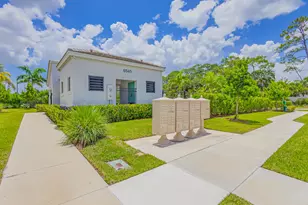 6710 Pointe of Woods Dr, West Palm Beach, FL 33413 - Photo 35