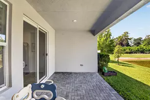 6710 Pointe of Woods Dr, West Palm Beach, FL 33413 - Photo 29