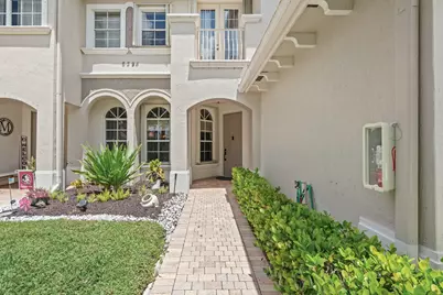 6394 Bella Circle #1004, Boynton Beach, FL 33437 - Photo 3
