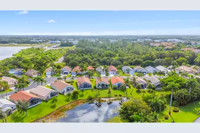 1815 Barnstable Road, Wellington, FL 33414 - Photo 25