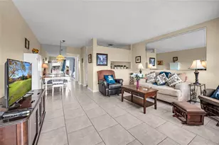 925 SW 11th Ave, Hallandale Beach, FL 33009 - Photo 11