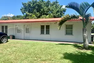 3203 SE 29th Ln, Okeechobee, FL 34974 - Photo 3