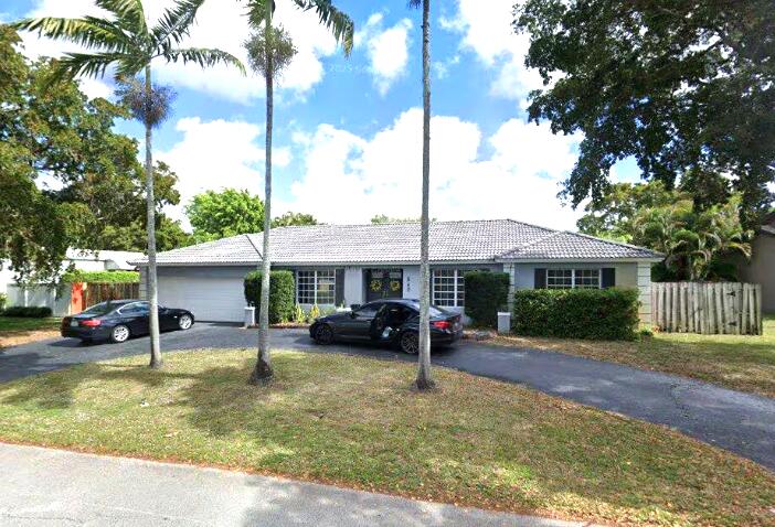 560 S Lake Dasha Dr - 560 S Lake Dasha Dr, Plantation, FL 33324 Luxury Property | Jose Angel Pina