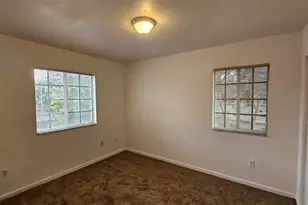 2022 Island Dr, Riviera Beach, FL 33404 - Photo 9