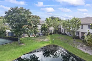 2022 Island Dr, Riviera Beach, FL 33404 - Photo 27