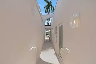 255 Royal Poinciana Way, Palm Beach, FL 33480 - Photo 45