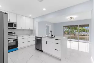 1772 NW 38th St, Oakland Park, FL 33309 - Photo 9