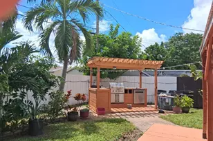 7040 SW 29th St, Miramar, FL 33023 - Photo 3