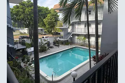 714 NE 10th Street #205, Hallandale Beach, FL 33009 - Photo 3